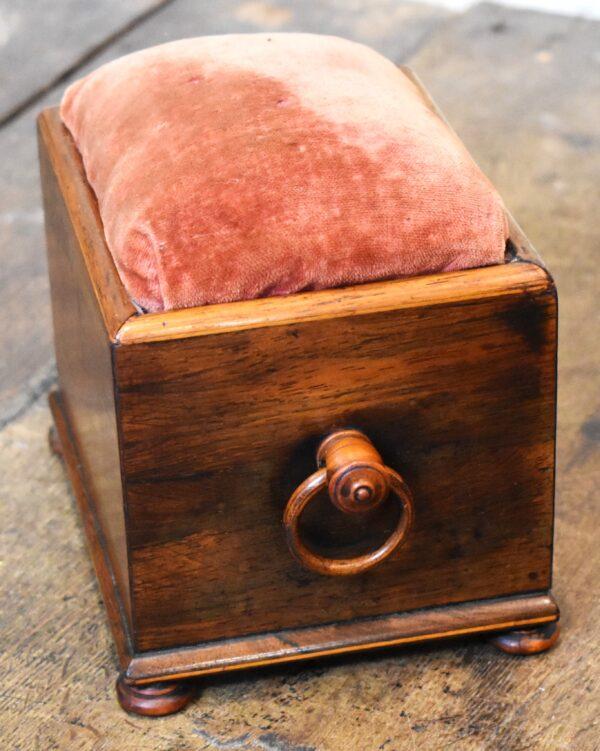 Small Georgian Rosewood pincushion workbox - Image 5