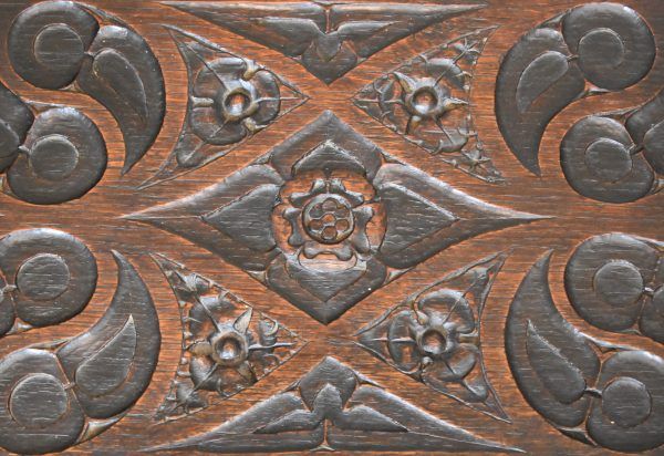 Fine carved oak Gothic Revival box - Image 7