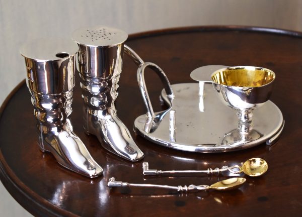 Novelty hunting/Equestrian silver plate cruet set - Image 4